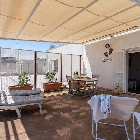 Apartment Bright With Terrace & Parking Bari