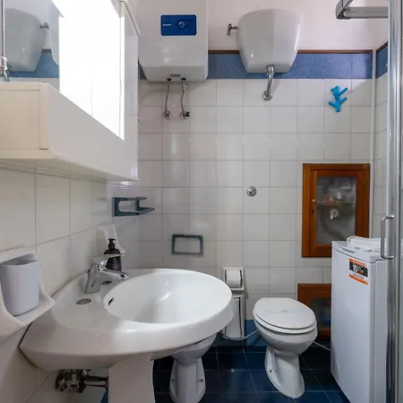 Bright With Terrace & Parking